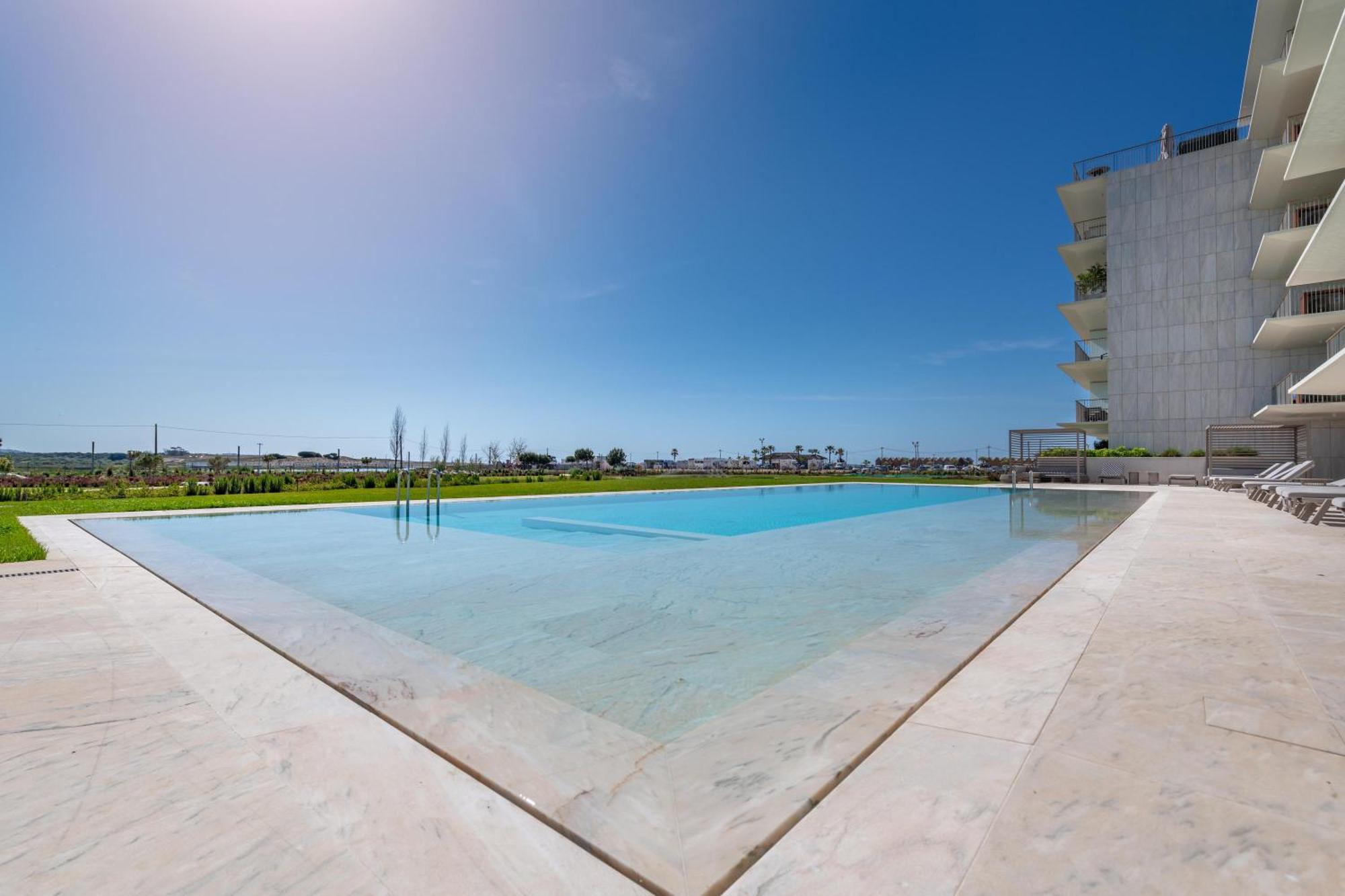 Bayline Cond - Sea View - - Pool - Gym - Truta By Bedzy * Armacao de Pera