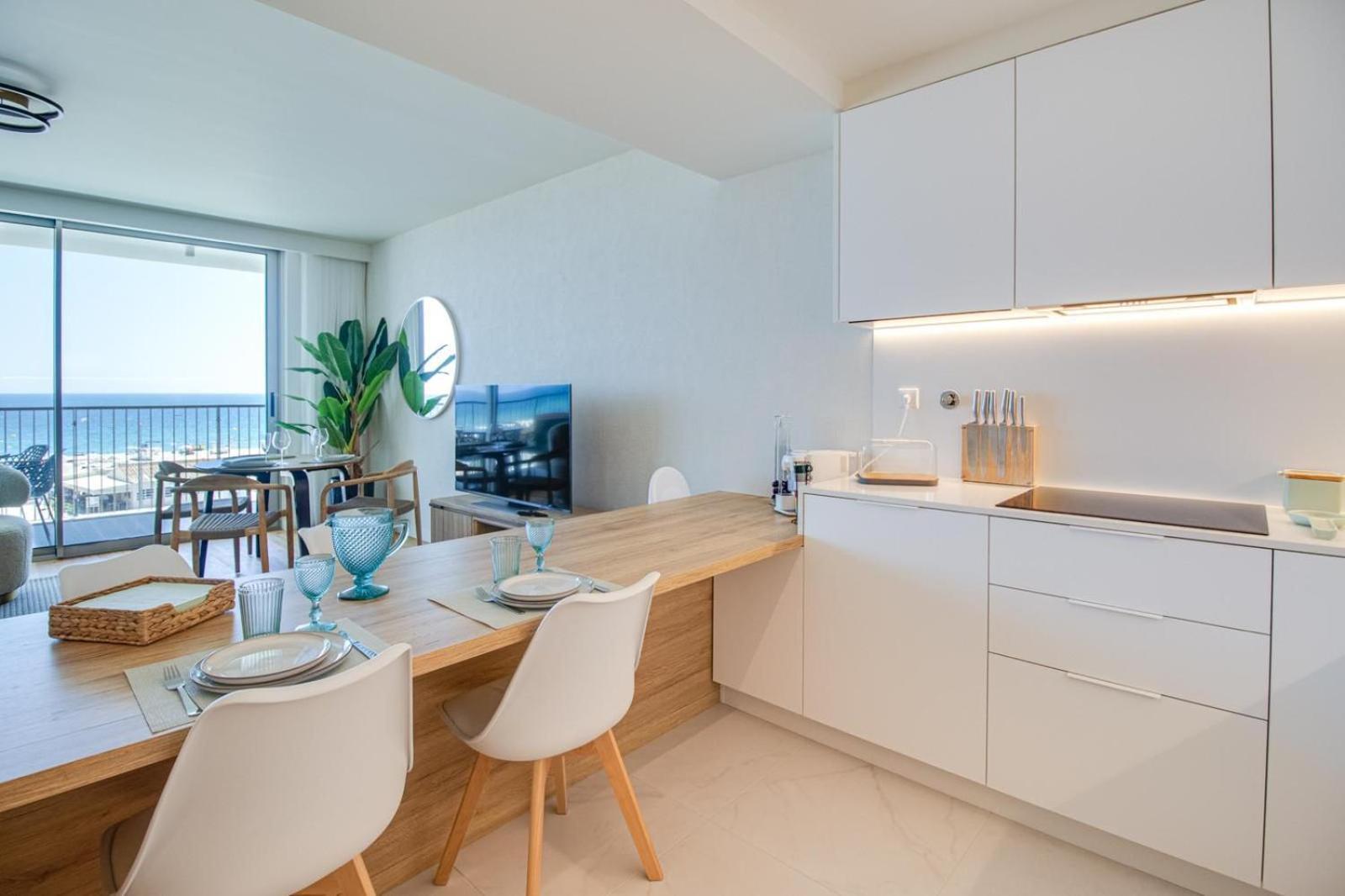 Bayline Cond - Sea View - - Pool - Gym - Truta By Bedzy Apartment *